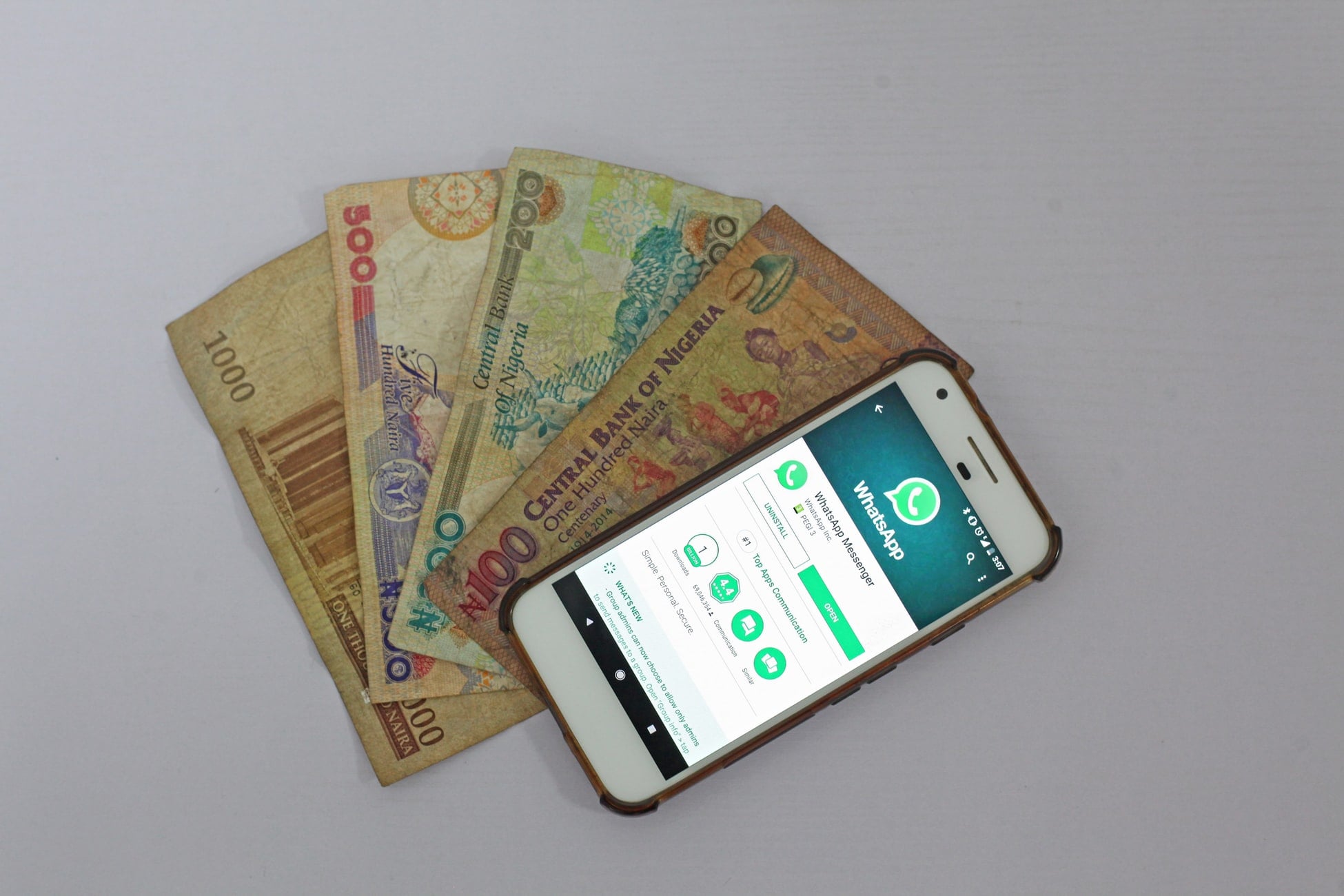 WhatsApp – un simplu GIF ți-a afectat deja telefonul, dacă rulează pe sistemul de operare Android